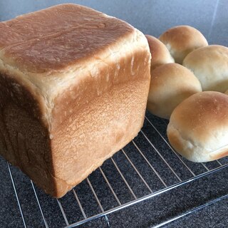 HBで！ミルクたっぷり食パンとちぎりパン